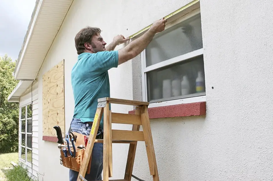 Remove Window Screen Easily