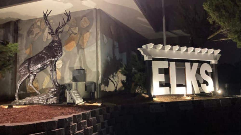 What does the Elks Lodge believe