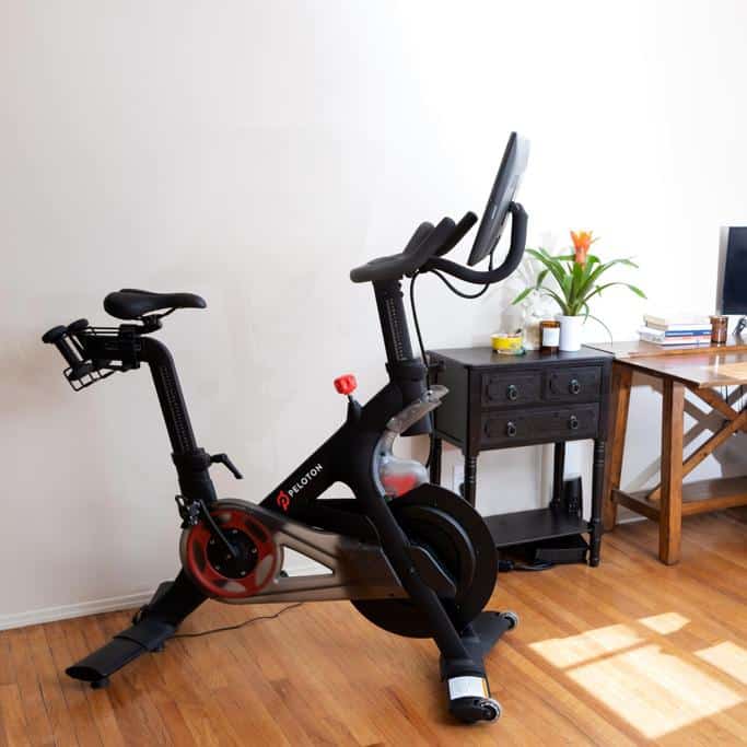 Peloton vs Beachbody: Which At-Home Fitness Option is Better For You?