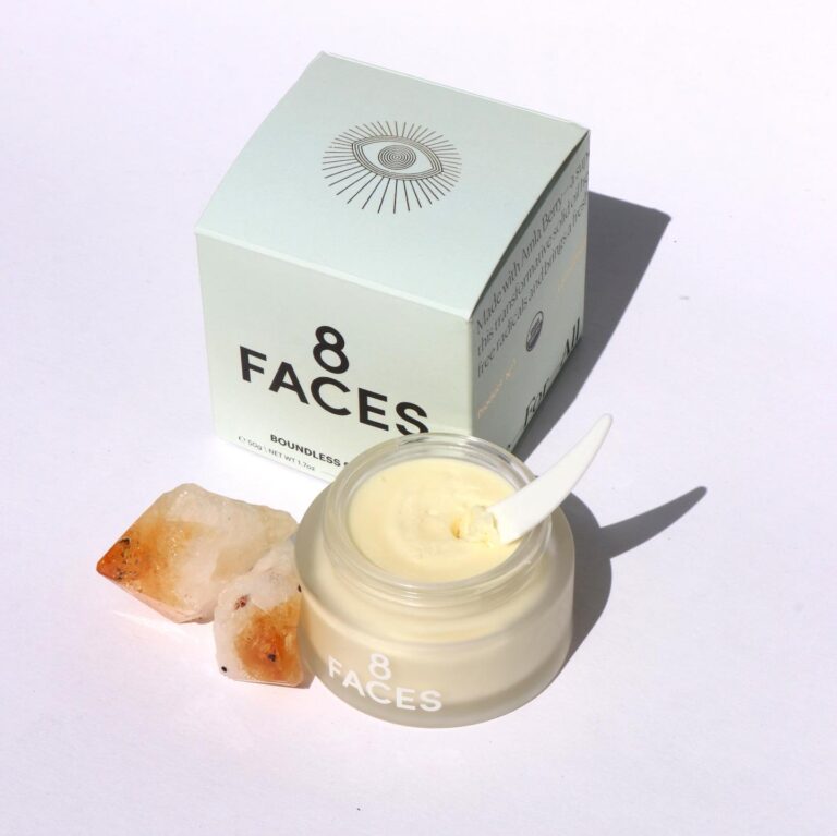 The Complete Guide to 8 Faces Luxury Beauty Oil