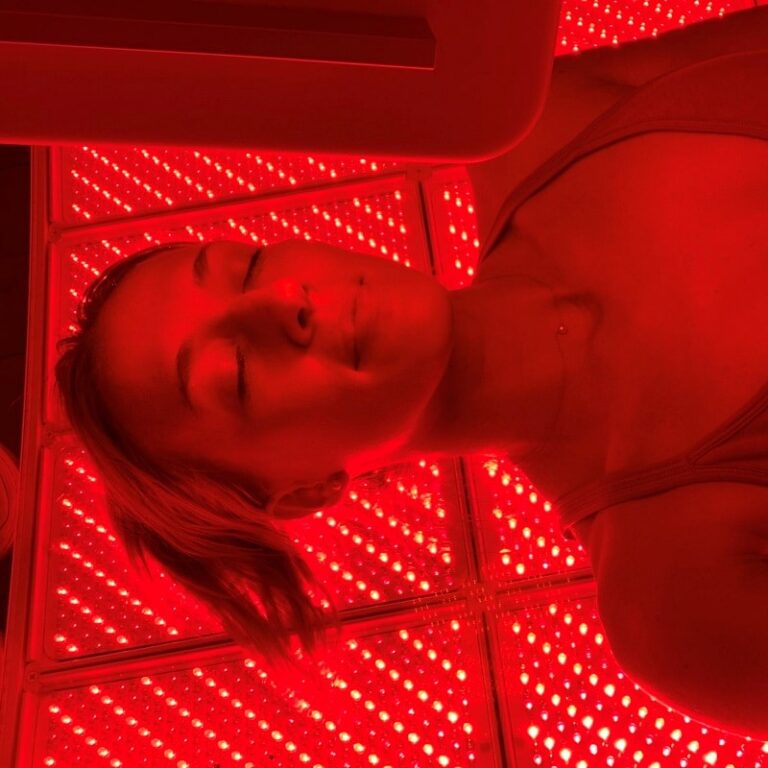 My Complete Guide to Light Therapy: What I Learned From Personal Use & Expert Testing