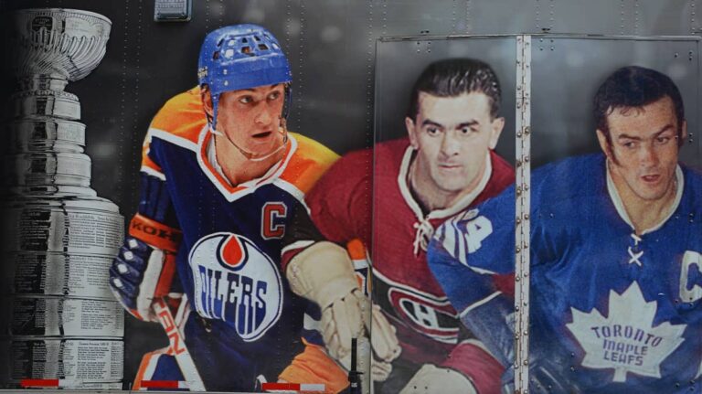 The Most Valuable Hockey Cards of All Time