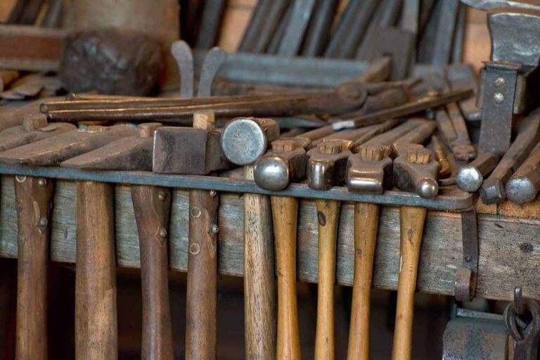Hammering Through History: A Collector&lsquo;s Guide to Identifying and Evaluating Antique Hammers