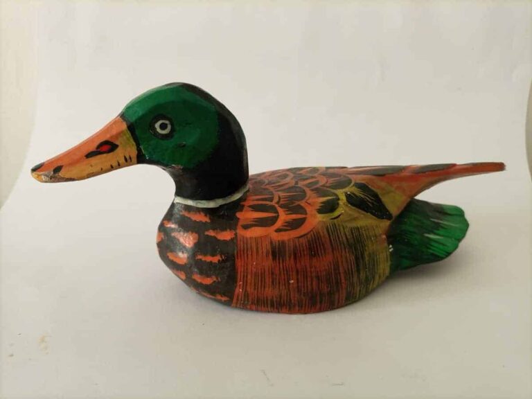 Antique Duck Decoys: An Expert Collector&lsquo;s Guide