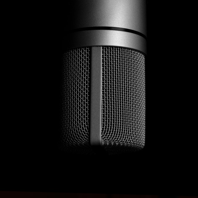 10 Must-Listen Data Science, Machine Learning, and AI Podcasts for 2025