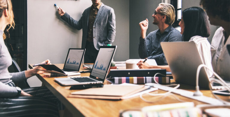 Decoding the Daily Life of a Data Scientist: An AI Expert&lsquo;s In-Depth Guide