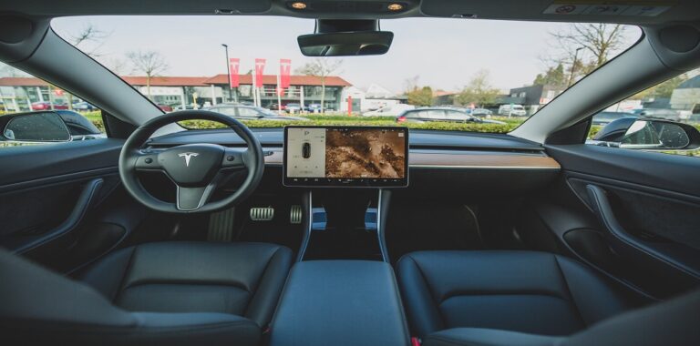 Introduction to Autonomous Navigation: LIDAR Sensor Fusion and Kalman Filters