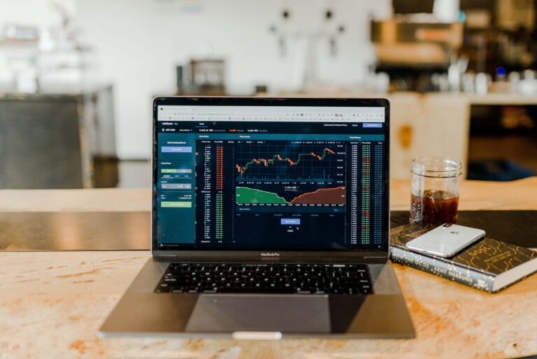 Download Financial Datasets Using Yahoo Finance in Python: The Complete 2026 Guide
