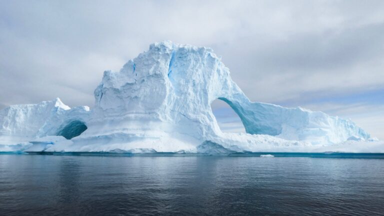 Intelligent Partitioning in Apache Iceberg: An AI-Powered Approach